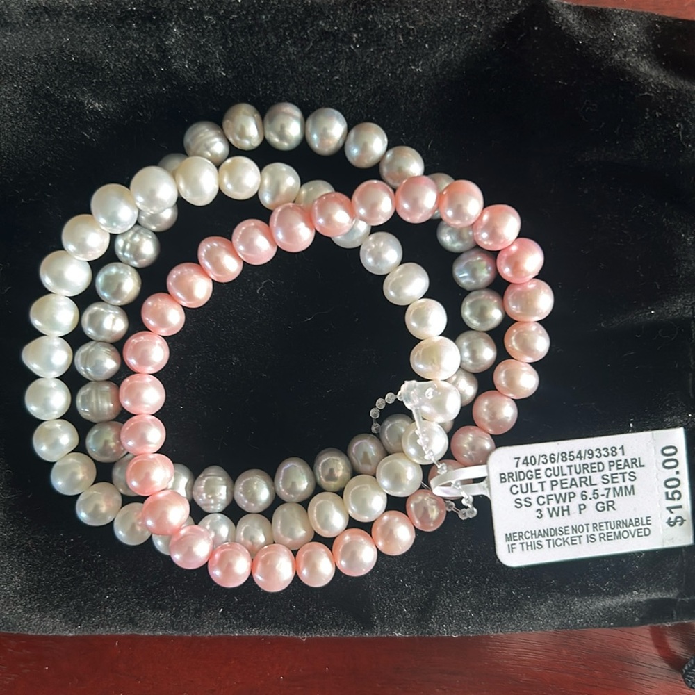 Set of 3 cultured pearl bracelets